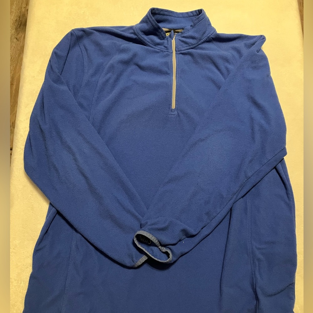 Blue Cabela’s fleece jacket
